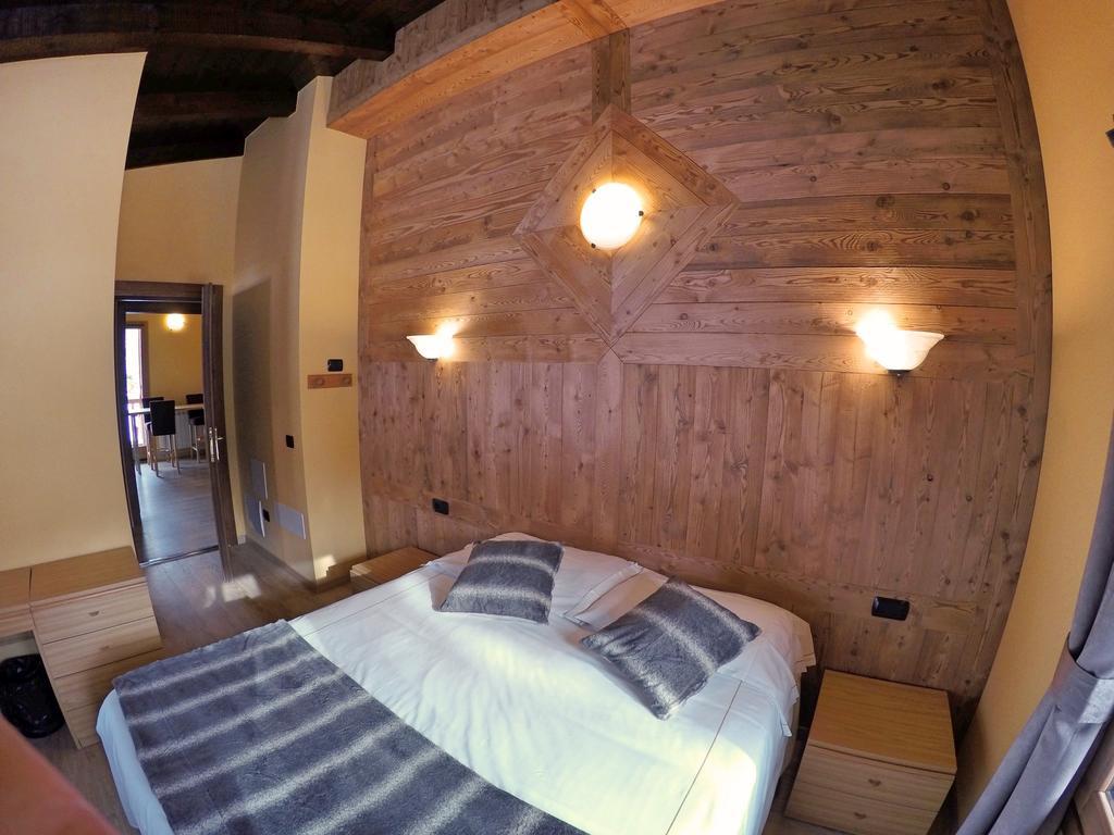 Chalet Alpina Hotel & Apartments La Thuile Exterior foto